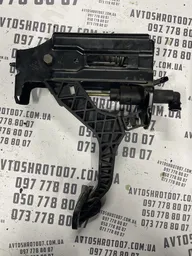 Педаль зчеплення Skoda Octavia Tour 96-10 1.6 OEM 1J1721373C