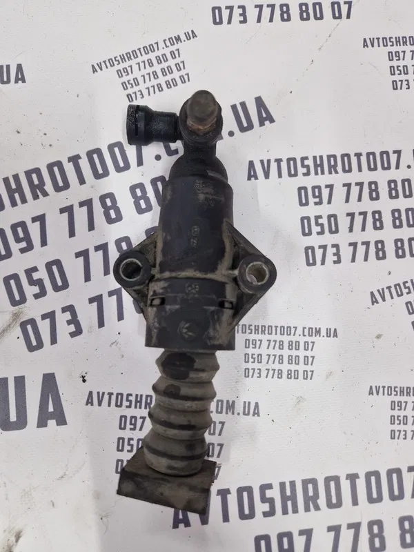 Циліндр щеплення Skoda Octavia (96-10) 1.6 OEM 1J0721261F