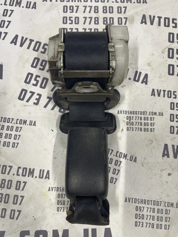 Ремінь безпеки Citroen C1 (05-14) 1.0 бенз зад. лів. H073811