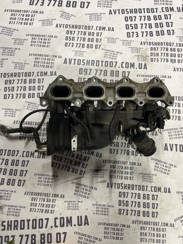 Впускний колектор Mazda Xedos 6 (92-99) 2.0 бензин