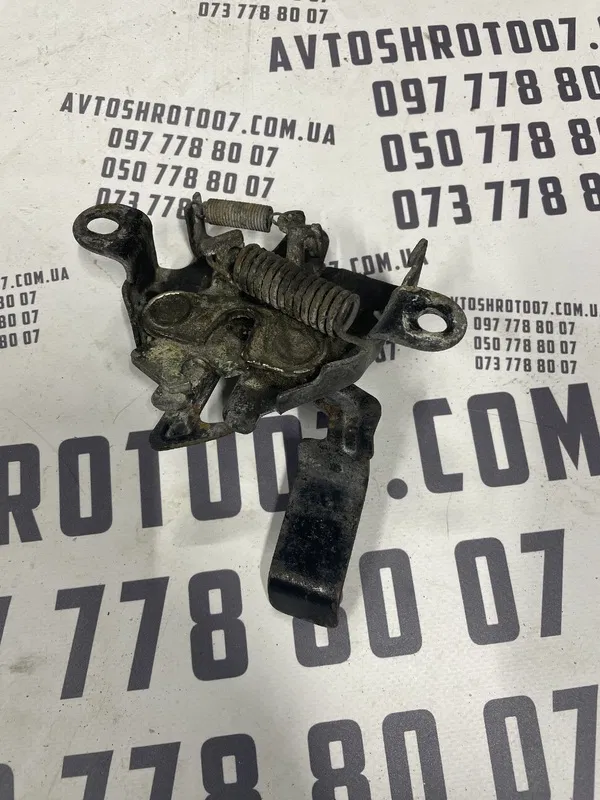 Замок капота Geely MK (06-16) 1.5 бенз OEM 1018005657