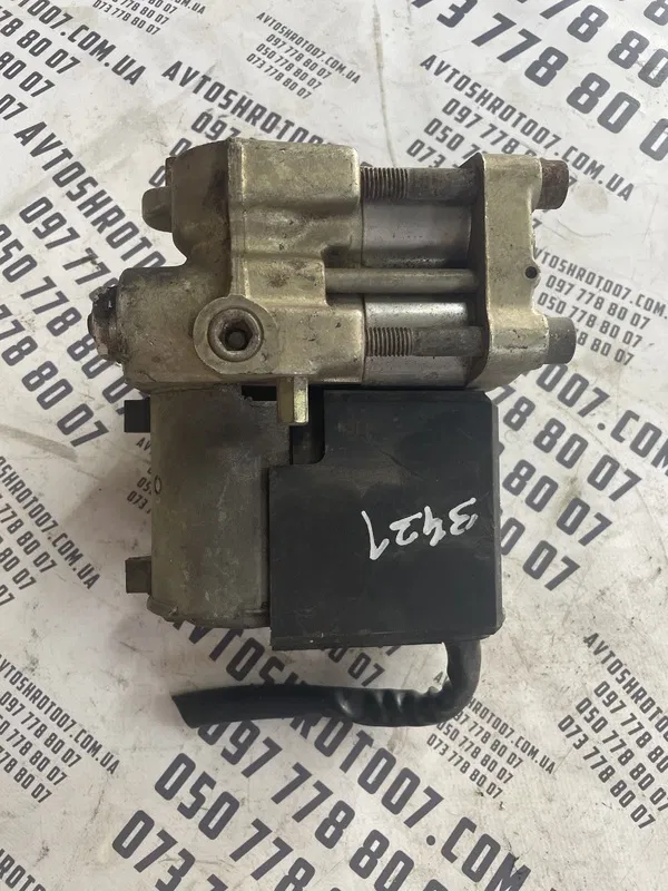 Блок АБС Audi A6 C4 (94-97) 2.4 бензин OEM 265201049