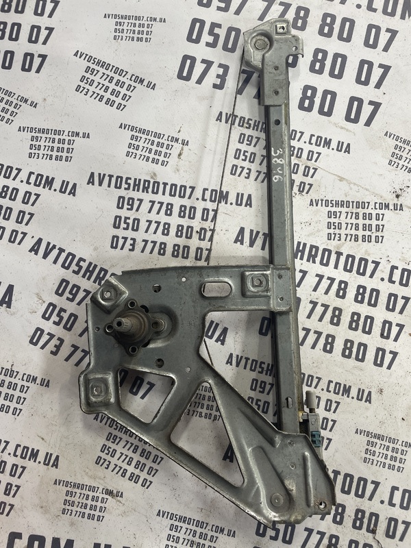 Склопідіймач Audi A6 C4 (94-97) задній правий OEM 4A0839400A