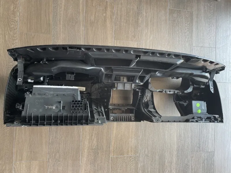 Торпедо VW Passat B8 USA (11-19) 1.8 Бензин OEM 561857003M