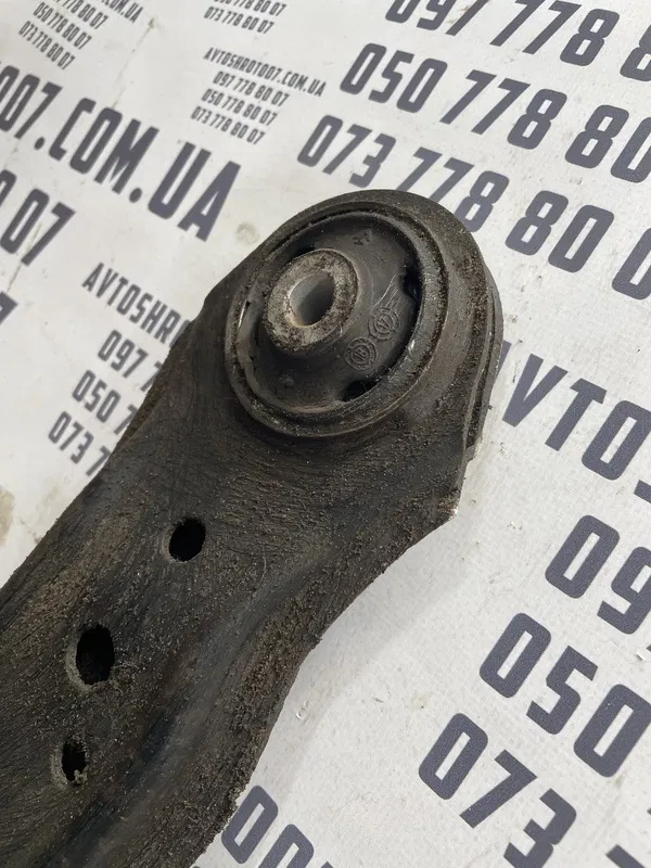 Ричаг VW Golf 4 (97-06) 1.6 передній нижній OEM 1J0407151C