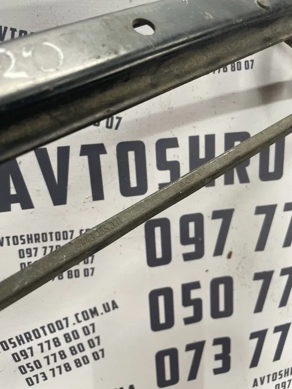Трапеція склоочисників Audi 100 C3 (1982-1991) OEM 443055331