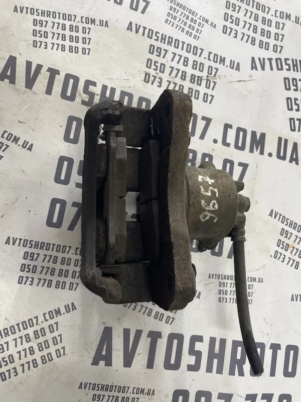 Супорт Mitsubishi Lancer 9 (03-08) 1.3 Пр. Пер. OEM MR955064
