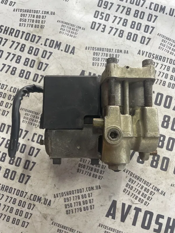 Блок АБС Audi A6 C4 (94-97) 2.4 бензин OEM 265201049
