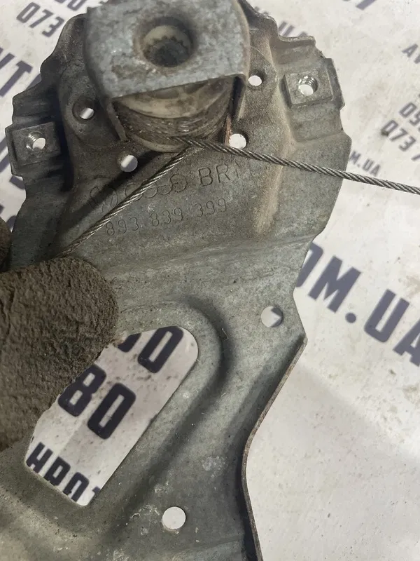 Склопідіймач Audi 80 B3 (86-91) задня ліва OEM 893839399