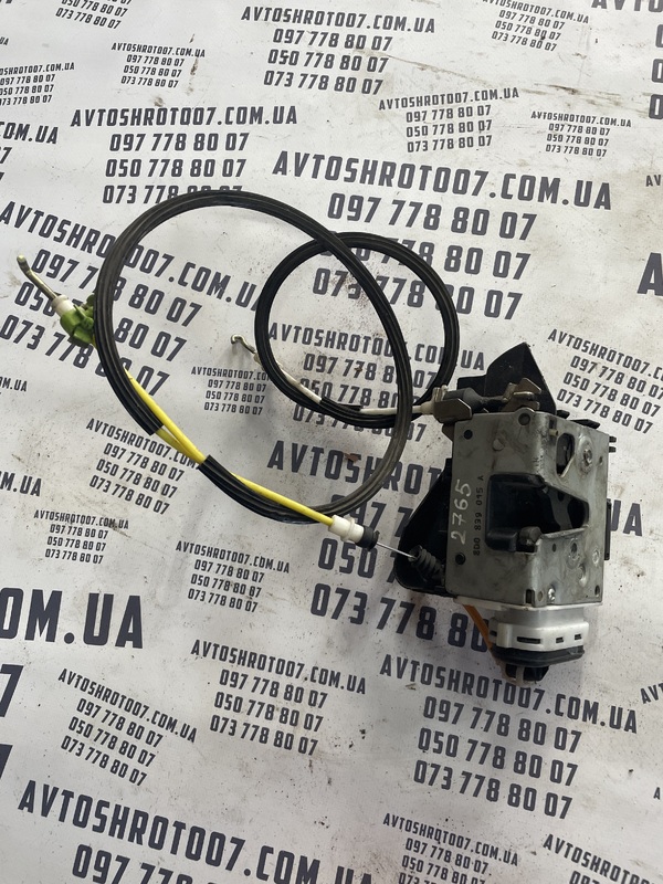 Замок дверей Audi 80 B3 (86-96) задня ліва OEM 8D0839015A