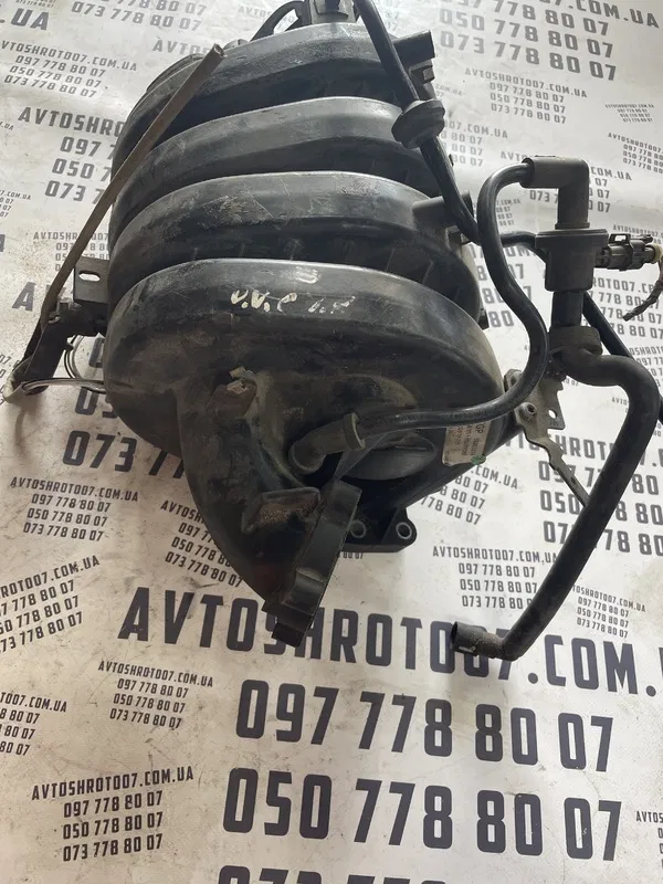 Впускний колектор Opel Vectra C (02-08) 1.8 OEM 2900313849