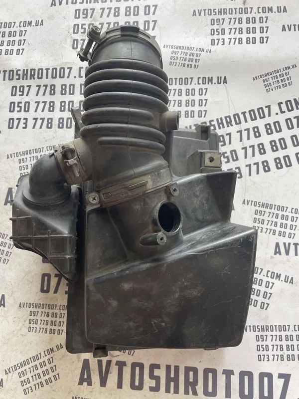 Корпус повітряного фільтра Mazda 3 BK (03-09) 1.6 OEM 4LF50