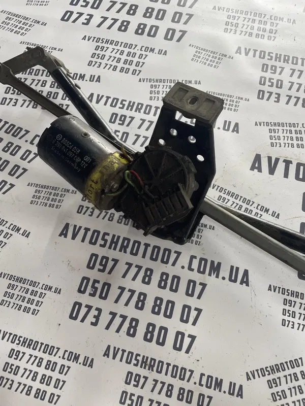 Трапеція склоочисників передня Audi 80 B3 (86-91) 390241097