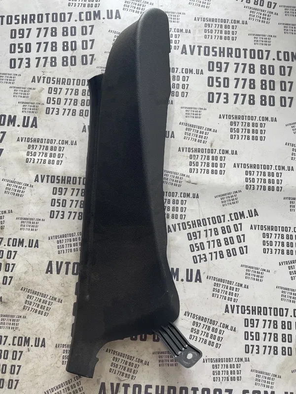 Накладка салону Volkswagen Passat B8 USA (11-19) 561867766
