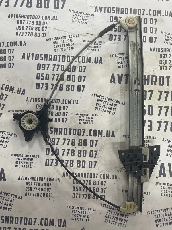 Склопідіймач Mazda 3 BK (03-09) задній правий OEM PBTG30