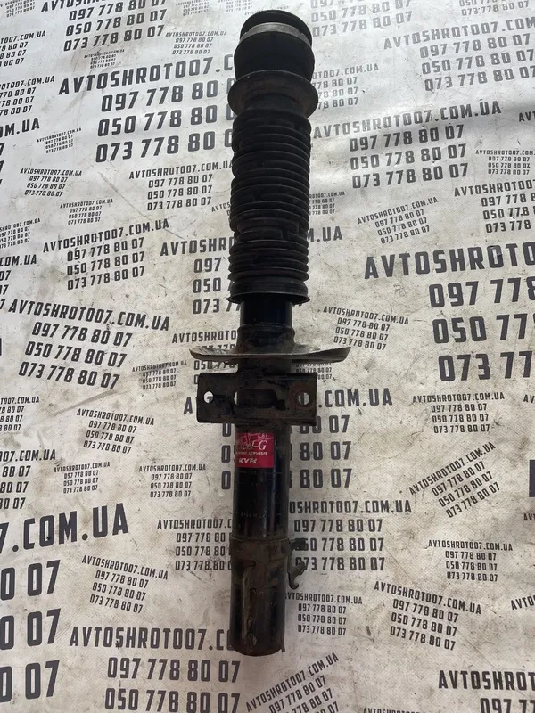 Амортизатор передній Skoda Rapid (12-19) OEM 339763
