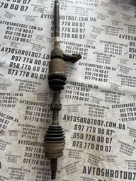Привід Kia Sorento 2 (09-14) 2.2 tdi пер.пр. OEM 495602P150