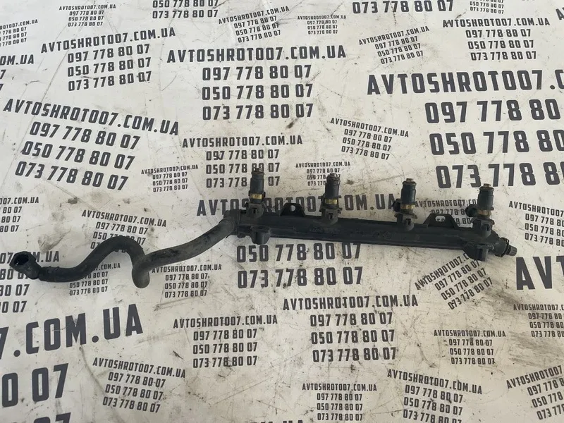 Паливна рейка Volkswagen Golf 4 (97-05) OEM 036133319