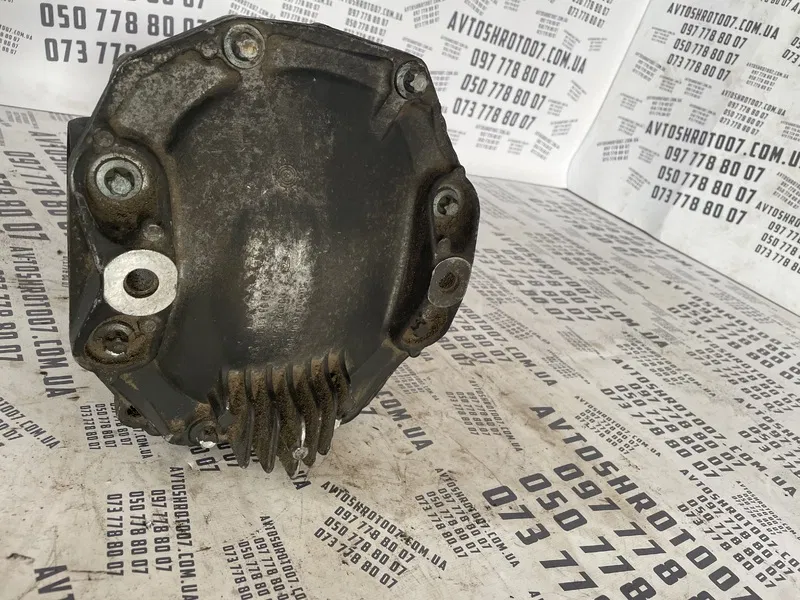 Редуктор Mercedes E W211 (02-09) 2.2D задній OEM 2303510005