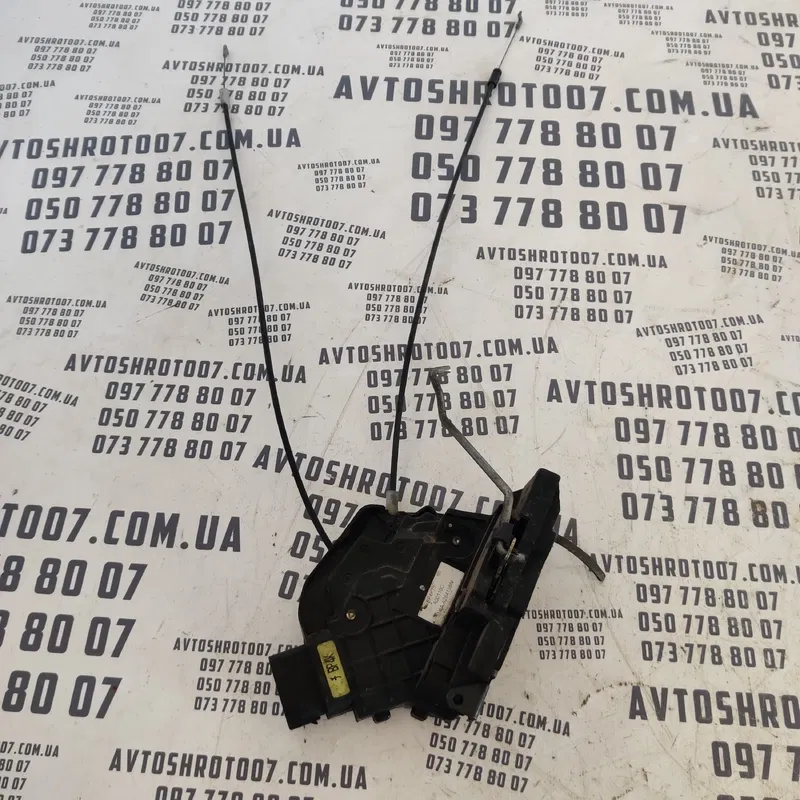 Замок дверей Mazda 3 BK (03-09) задня ліва OEM 3n6aa26413bn