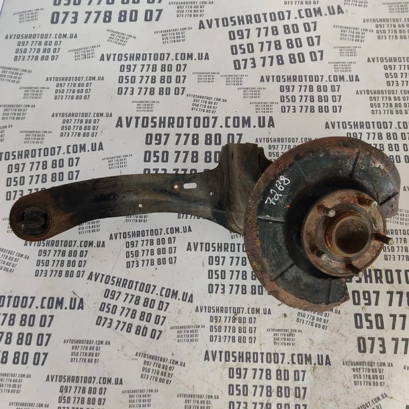 Цапфа Ford Focus MK1 (98-04) 1.8 Дизель задня права