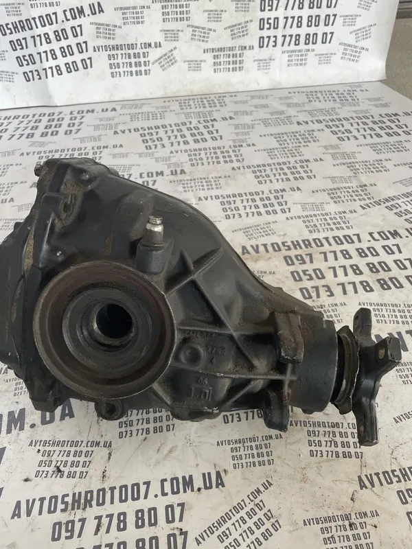 Редуктор Mercedes E W211 (02-09) 2.2D задній OEM 2303510005