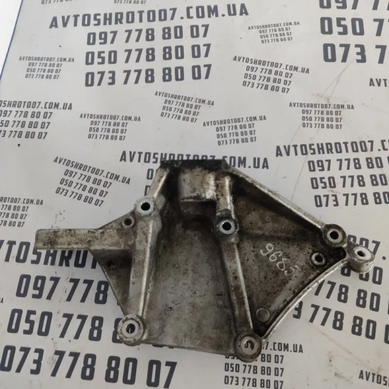 Кронштейн КПП Mercedes G-Class W461 2017 OEM A2782234004Q04