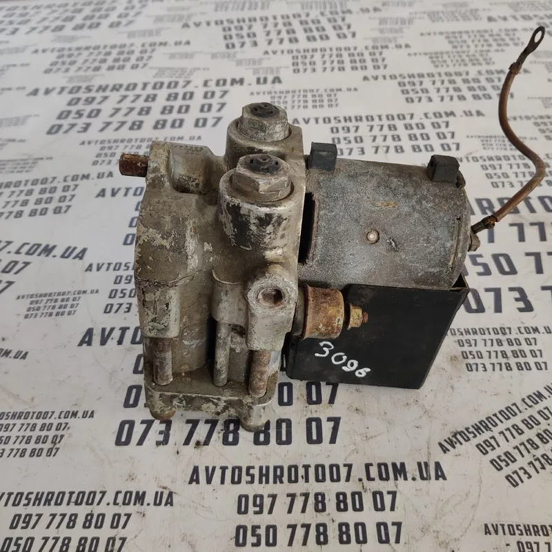 Блок ABS Audi 80 B3 (86-91) OEM 0265201049 4A0614111A
