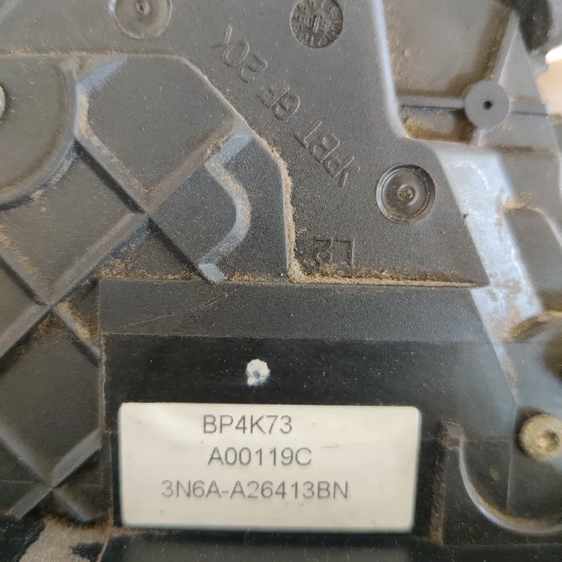 Замок дверей Mazda 3 BK (03-09) задня ліва OEM 3n6aa26413bn