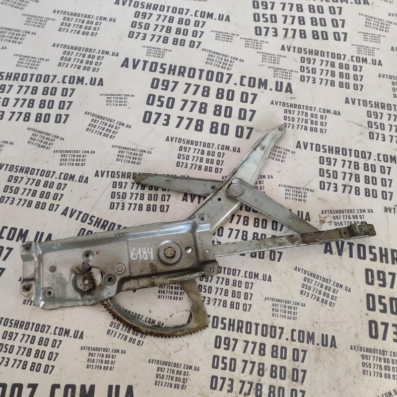Склопідіймач Opel Vectra B (95-02) перед. прав. OEM 90520226