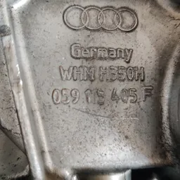 Корпус масляного фільтра Audi A6 C5 97-05 2.5 TDI 059115405f фото 3