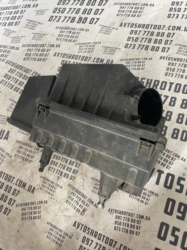 Корпус фільтра Ford Focus MK1 (98-04) 1.8D OEM 382D3R463LE