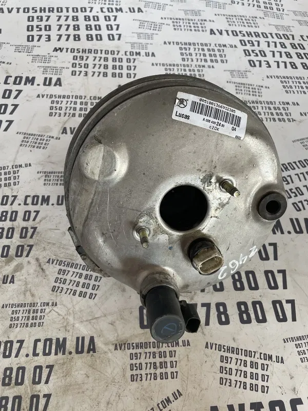 Вакуумний підсилювач Mercedes S W220 (98-05) 3.2D 54302430