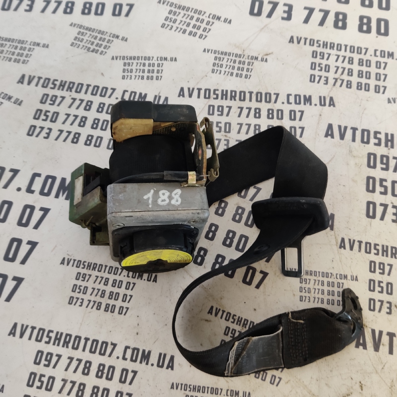 Ремінь безпеки Volkswagen Passat B5 задній правий OEM 64684