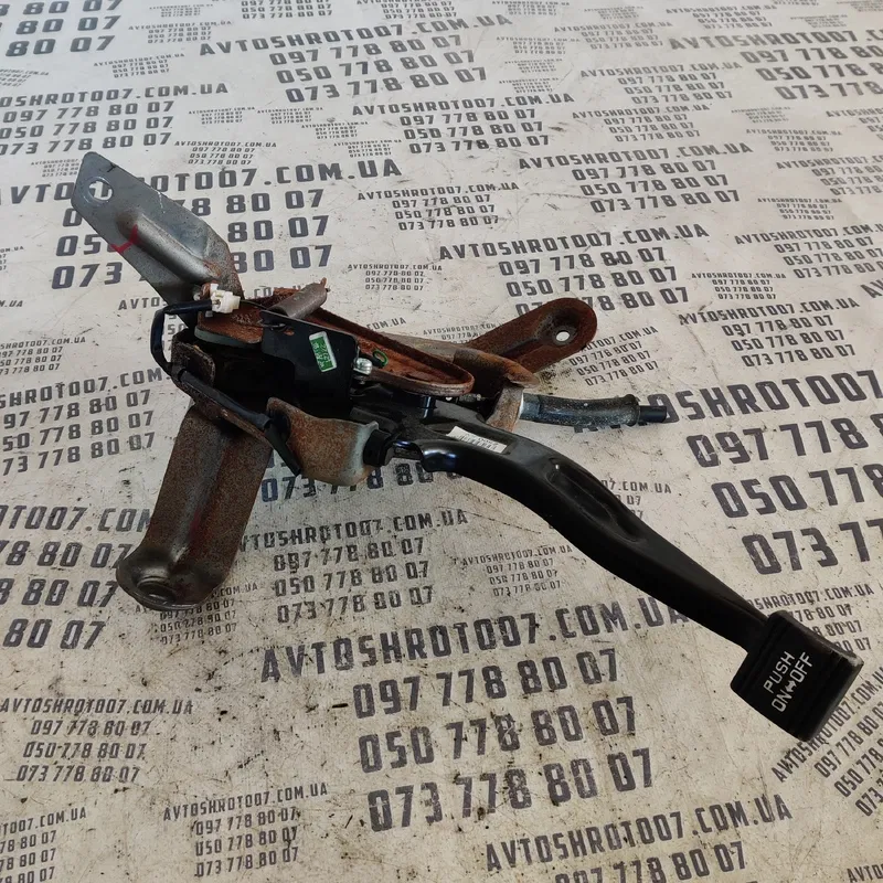 Ричаг ручника Hyundai Santa Fe 12-18 2.4 GDi OEM 597004z500