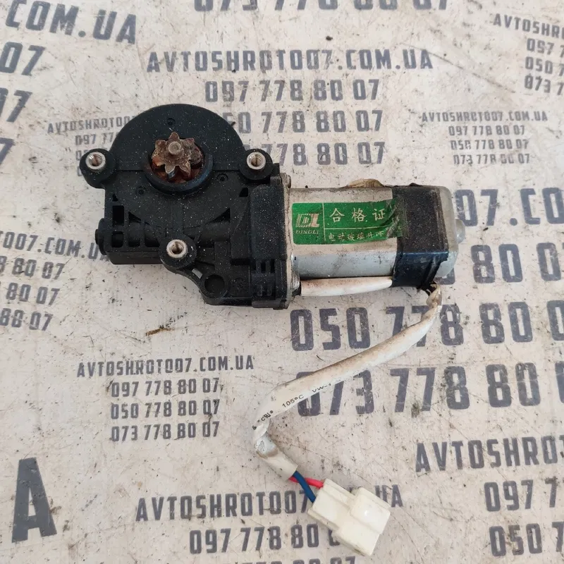 Мотор склопідіймача Geely MK 06-16 1.5 зад.лів WL5002105R00