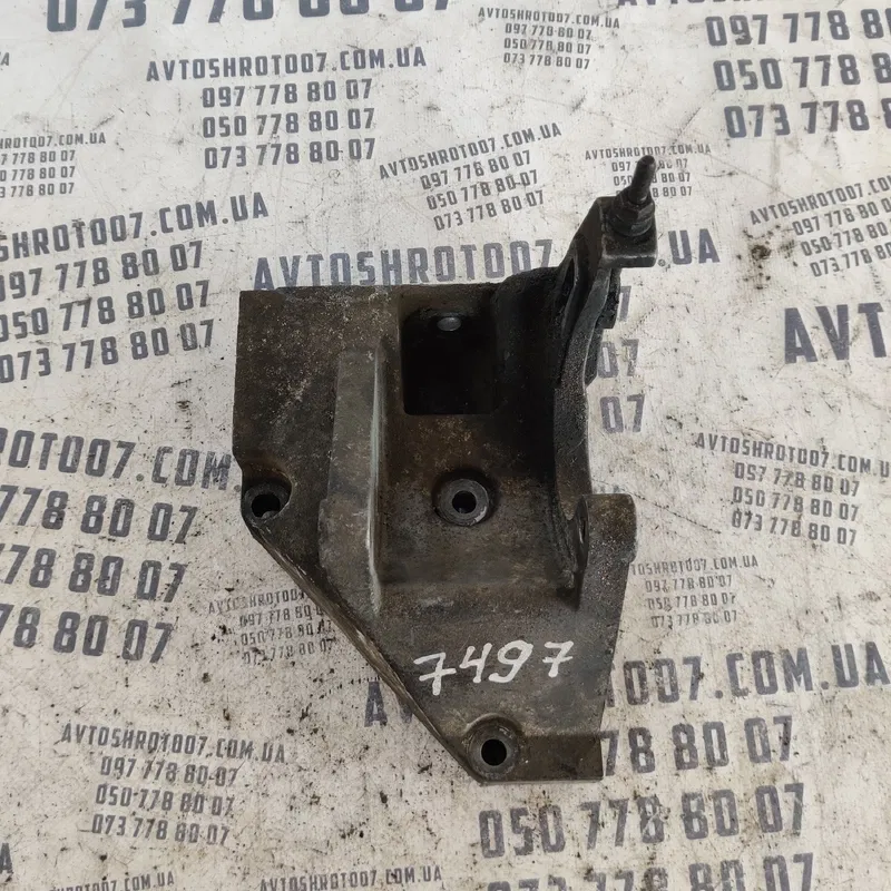 Кронштейн двигуна Renault Scenic 1 (96-03) OEM 7700271173