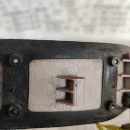 Ручка зовн. Mitsubishi Colt 5 95-03 зад. ліва OEM mr5261092 фото 3