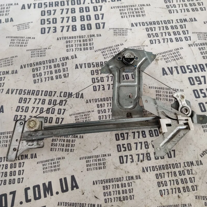Склопідіймач Citroen Xsara задній правий OEM 112950