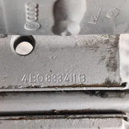 Дверна завіса задня ліва нижня Audi A6 C5 (97-04) 4B0833411B фото 3