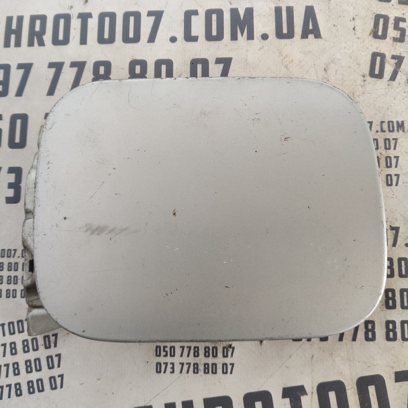 Лючок бака Audi A4 B5 (94-01) OEM 8D0010139D