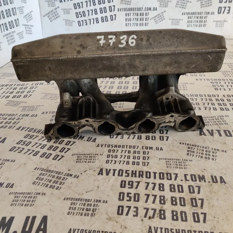 Впускний колектор BMW 316 E36 (90-00) 1.6i OEM 17271639