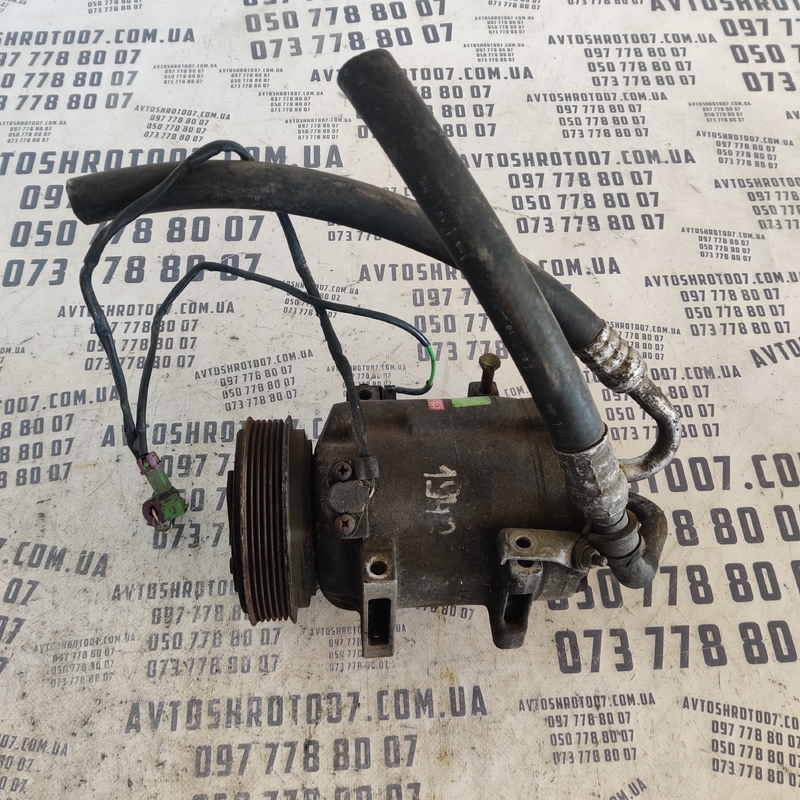 Компресор кондиціонера Audi A6 C4 (94-97) OEM 4a0260805ad