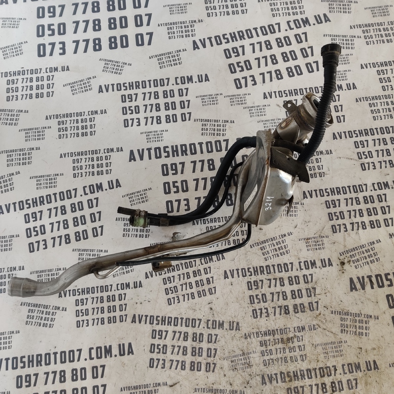 Горловина бака Mercedes E-Class W211 (02-09) OEM a2114703320