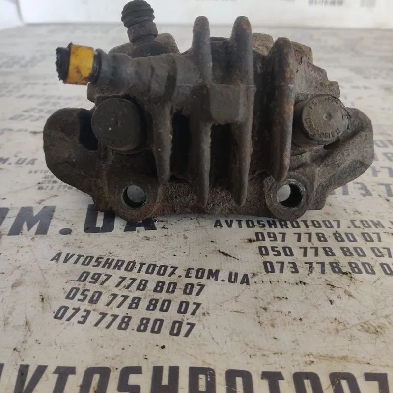 Супорт передній лівий Peugeot Partner 1 OEM 9625739880