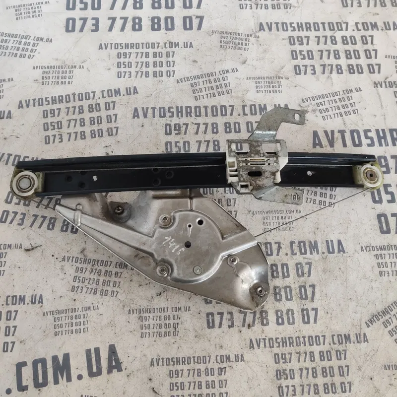 Склопідіймач Audi A6 C5 (97-05) задній правий OEM 4b0839398b