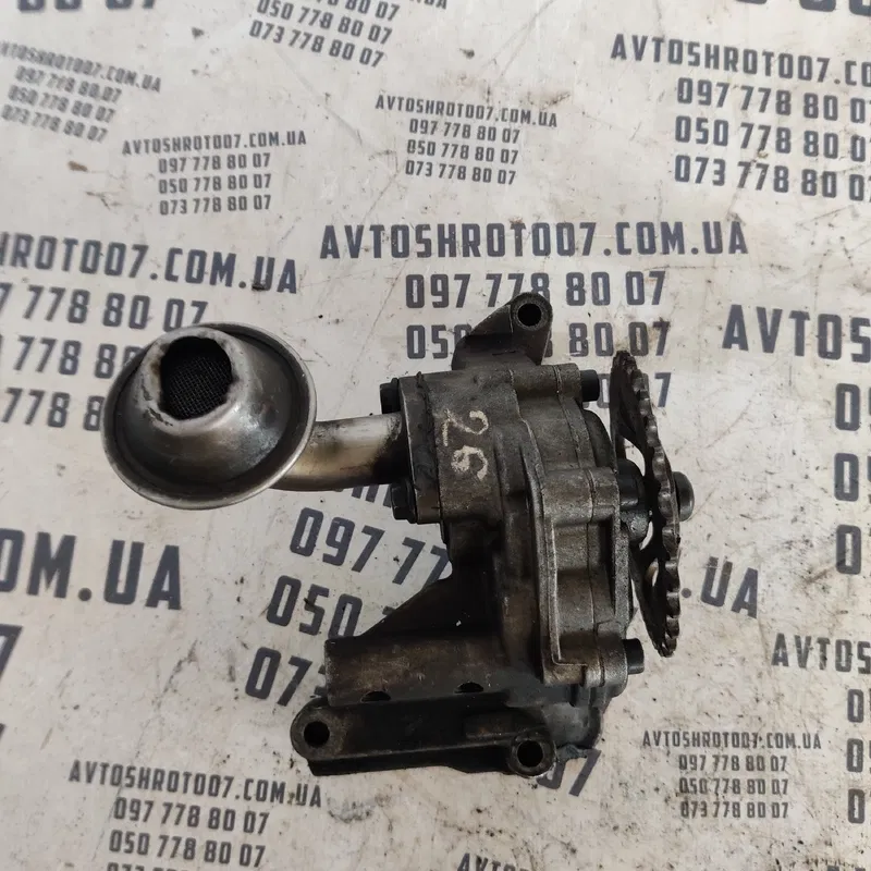 Масляний насос Skoda Octavia Tour (96-10) OEM 06a115105