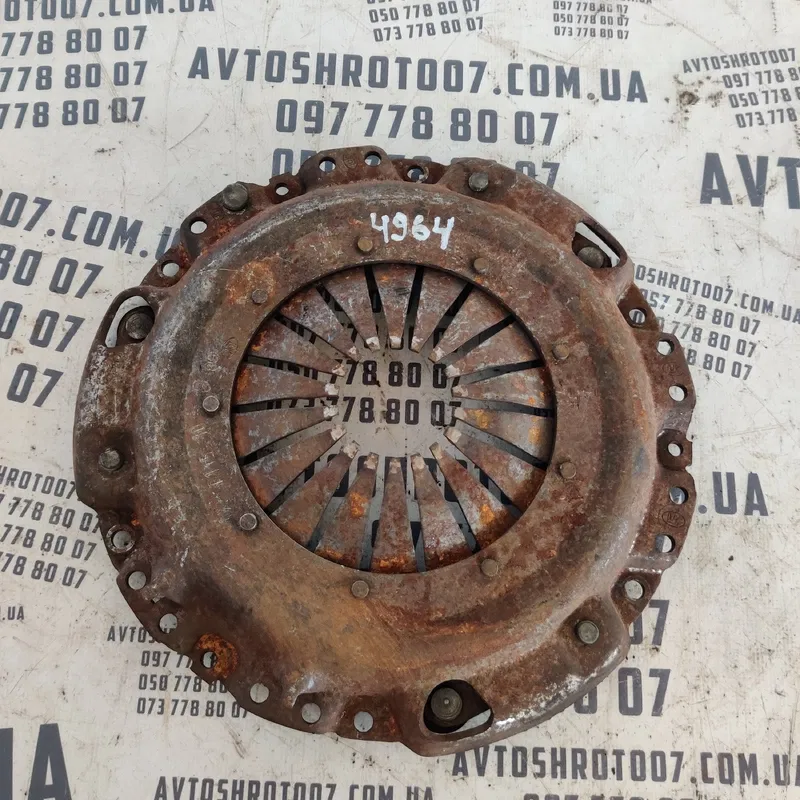 Корзина зчеплення Volkswagen Golf 4 (97-06) OEM 122011510