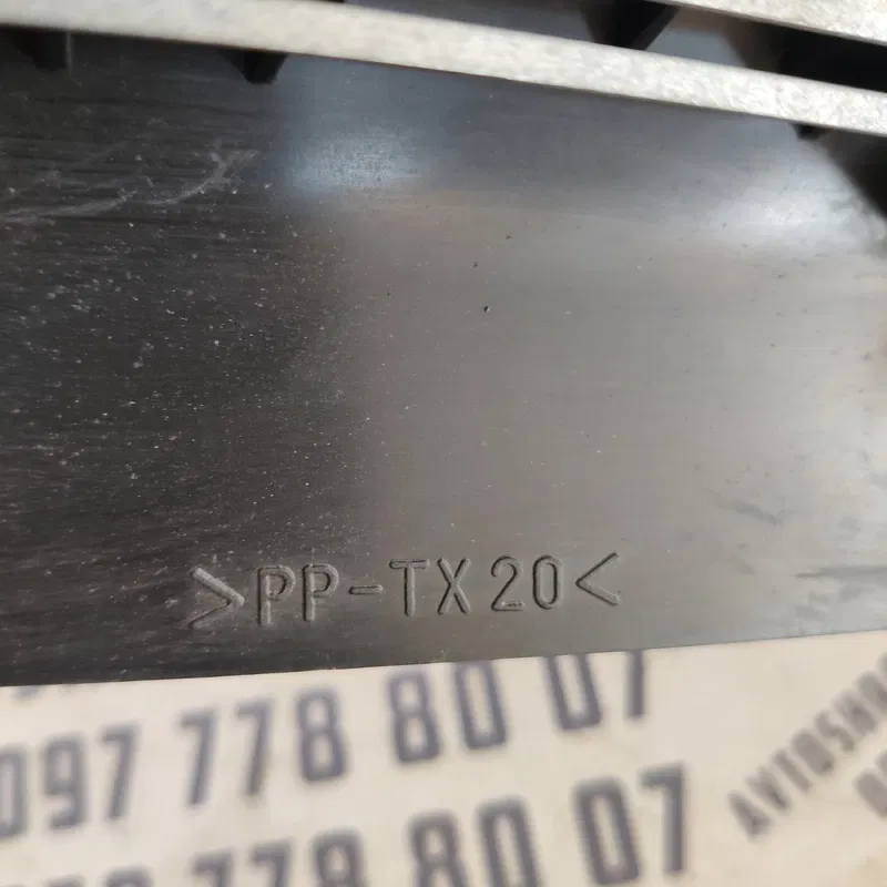 Ліхтар задній BMW 3 E36 (90-00) 316i правий OEM 29272204