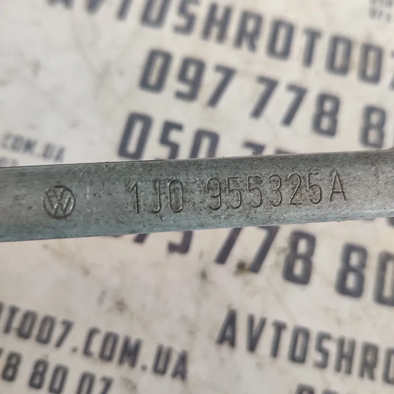 Трапеція склоочисників VW Golf 4 (97-06) ліва OEM 1J0955325A